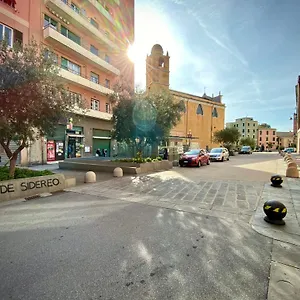 antica-dimora-sarzano-zona-acquario.hotelitalianriviera.com/
